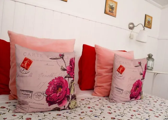 Vinnus Guest house 4*